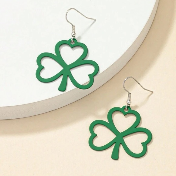 Shamrock Earrings - Picture 2 of 5